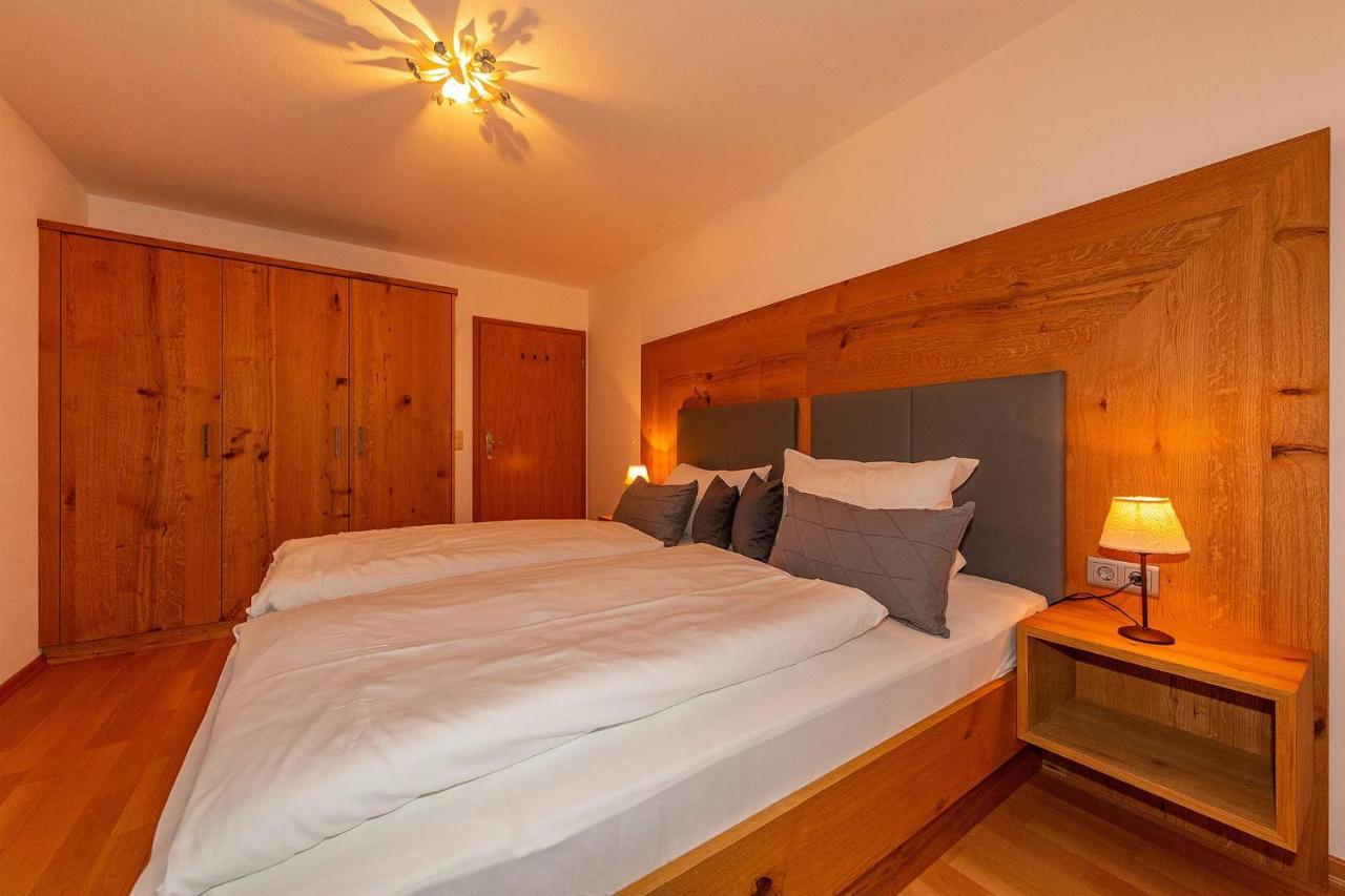 Ferienhaus Alpenblick มิทเทนวัลด์ ภายนอก รูปภาพ